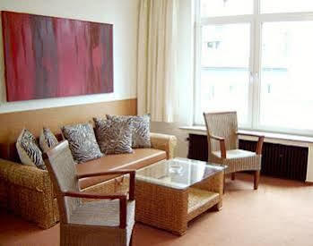 City Hotel BRE Esterno foto